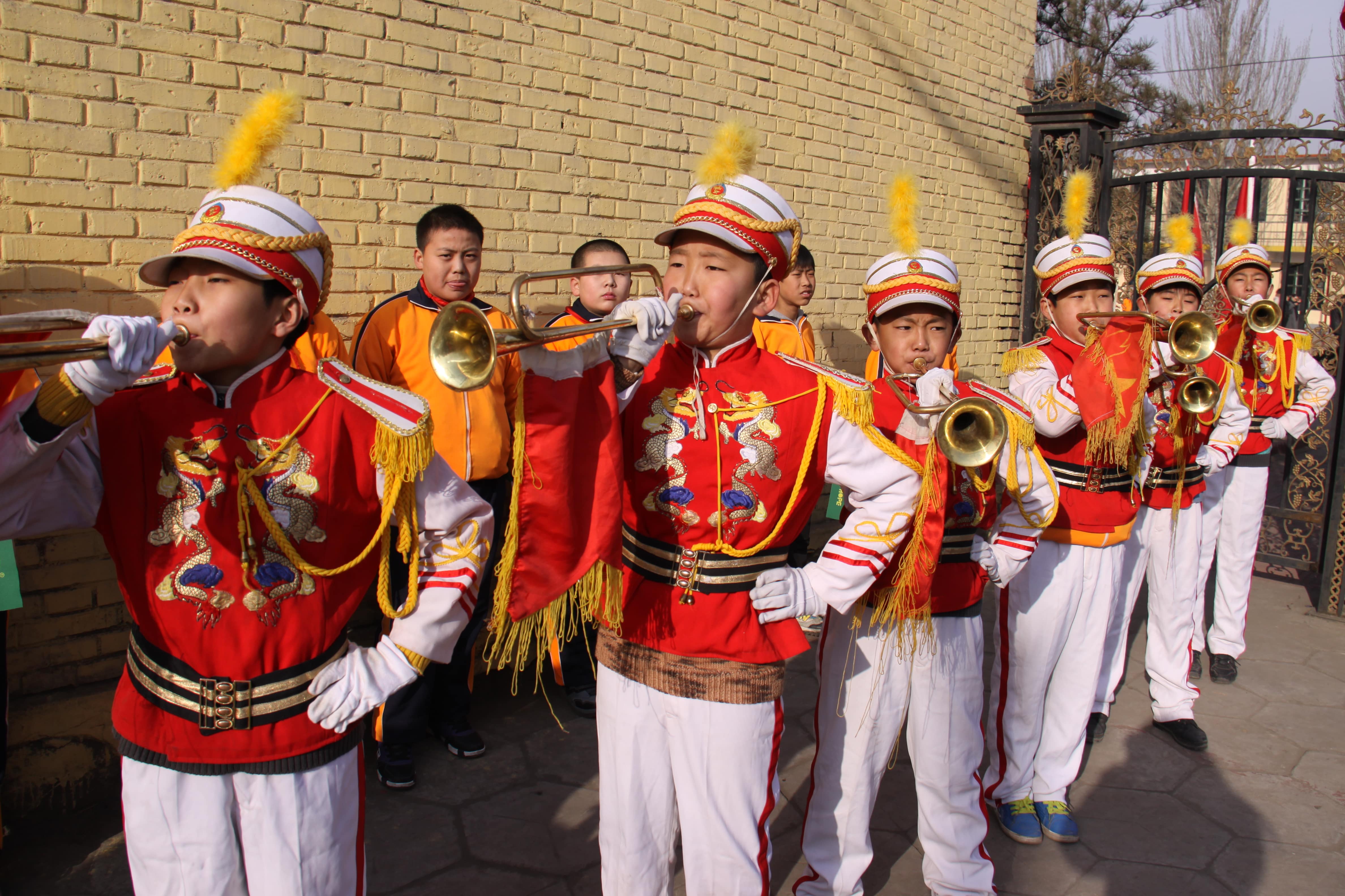 第22所 包头市西北门雷火官方端网站董丽萍小学 第22所 包头市西北门雷火官方端网站董丽萍小学